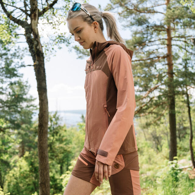 Turjakke til dame Tufte Willow Softshell Jacket W 193