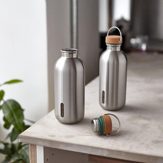 Flaske Black+Blum Water Bottle 600 ml Olive 