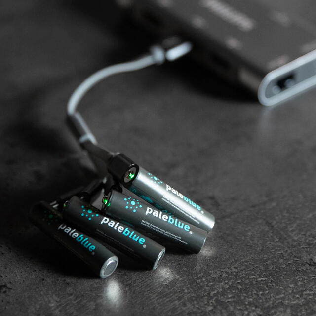 USB-batteri AAA Pale Blue USB Rechargeable 4xAAA