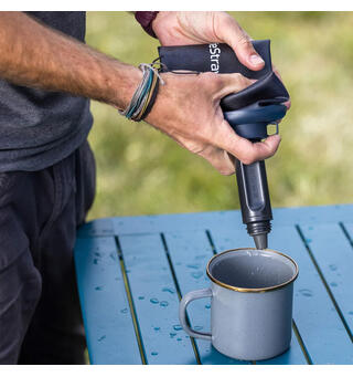 Klemmeflaske med vannrenser Lifestraw Peak Squeeze 1 liter DarkGrey
