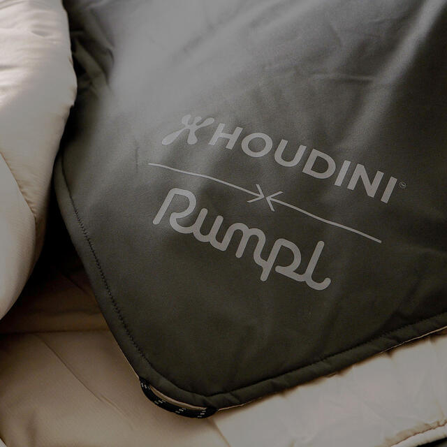 Pledd Houdini x Rumpl Reconnect Blanket 