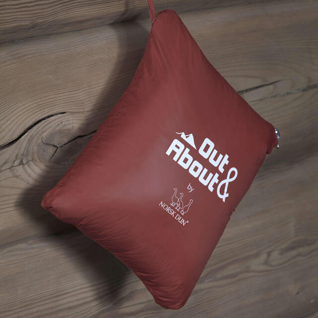 Pledd i dun Norsk Dun OutAbout Red