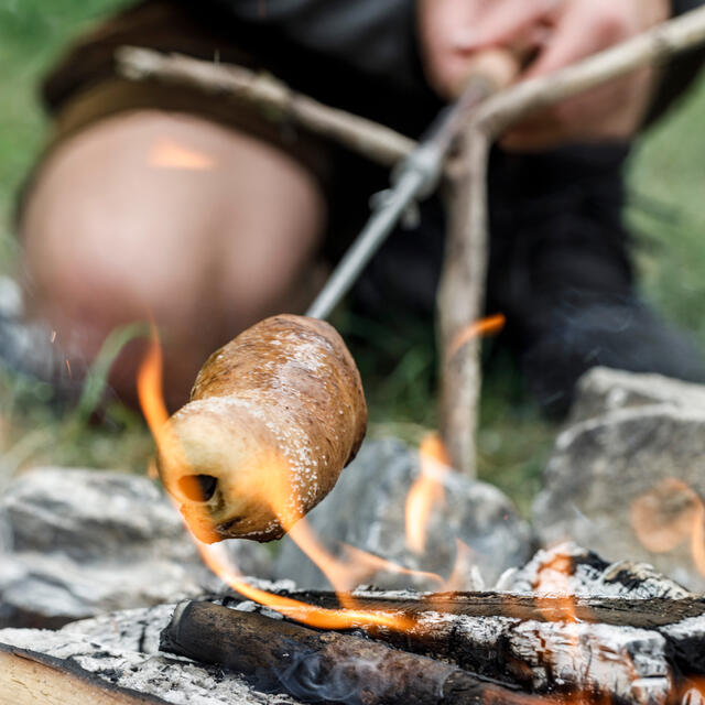 Pinnebrødspyd Petromax Campfire Bread Skewer with Cast 