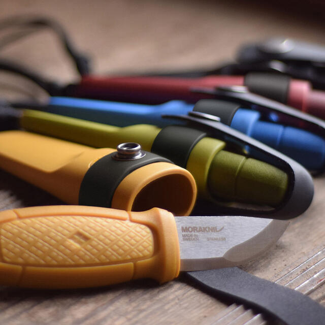 Turkniv med nakkeslire Morakniv Eldris Neck Knife Kit Yellow