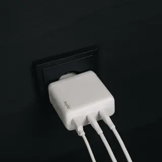 Vegglader 120 W Aqiila Chargebird W4 120W 2xUSB-C/USB-A