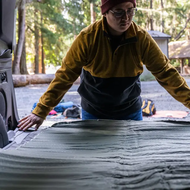 Isolert madrass til bil Exped MegaMat Auto Moraine 