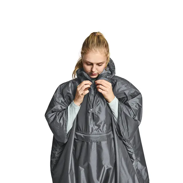Poncho isolert M/L Helsport Pro Fjell Poncho Insulated M/L 