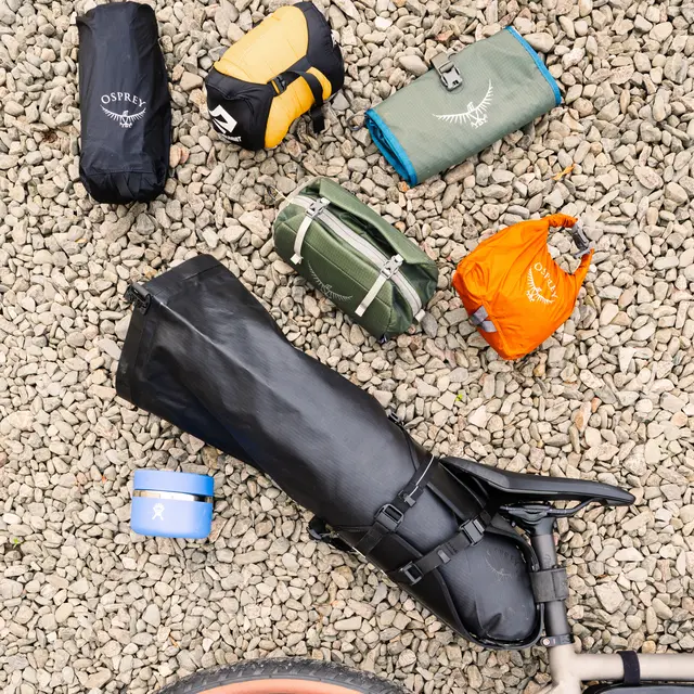 Sykkelveske til sete Osprey Escapist Saddle Bag L 9 550 