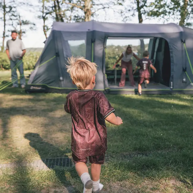 Campingtelt oppblåsbart til 6 Outwell Sacramento 6 Air 