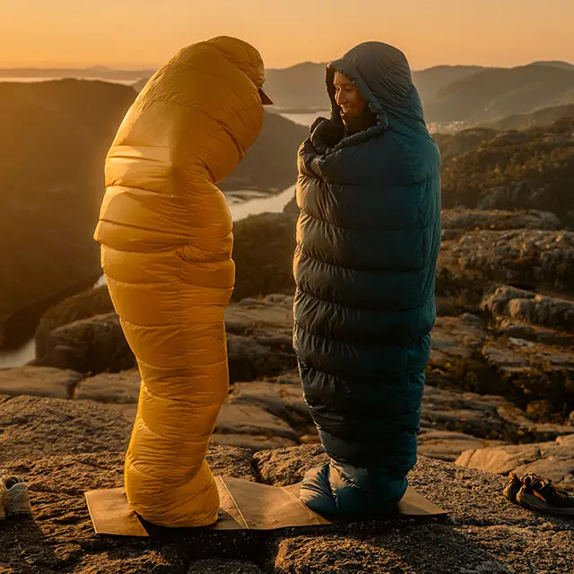 Vinterpose i dun 180 cm Robens Sleeping Bag Serac 900 –20 